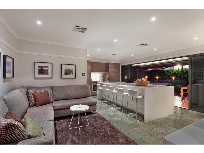 2 Bangu Place, Glenmore Park NSW 2745