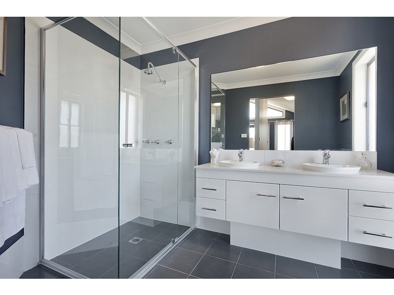 6 Glenmore Ridge Drive, Glenmore Park NSW 2745