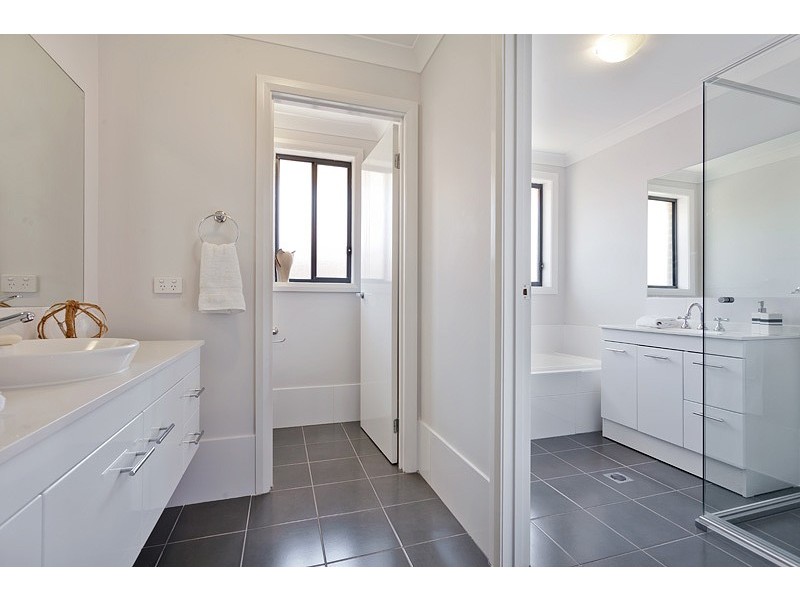 6 Glenmore Ridge Drive, Glenmore Park NSW 2745