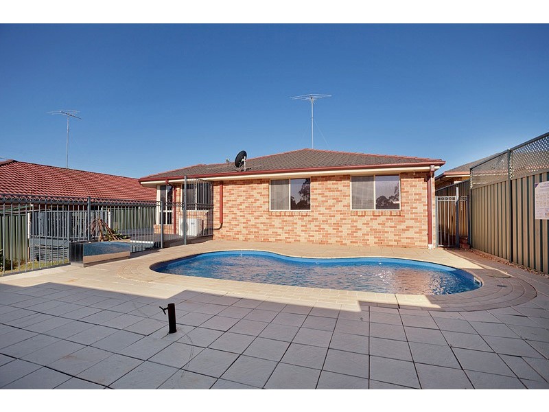 41 Monarch Circuit, Glenmore Park NSW 2745