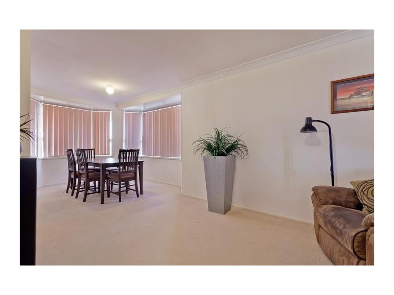 15 The Lakes Drive, Glenmore Park NSW 2745