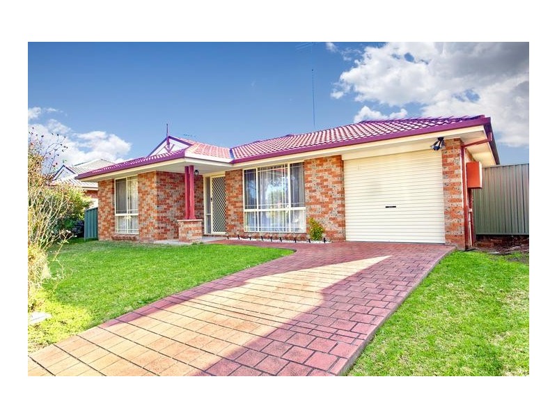 5 Castlerock Avenue, Glenmore Park NSW 2745