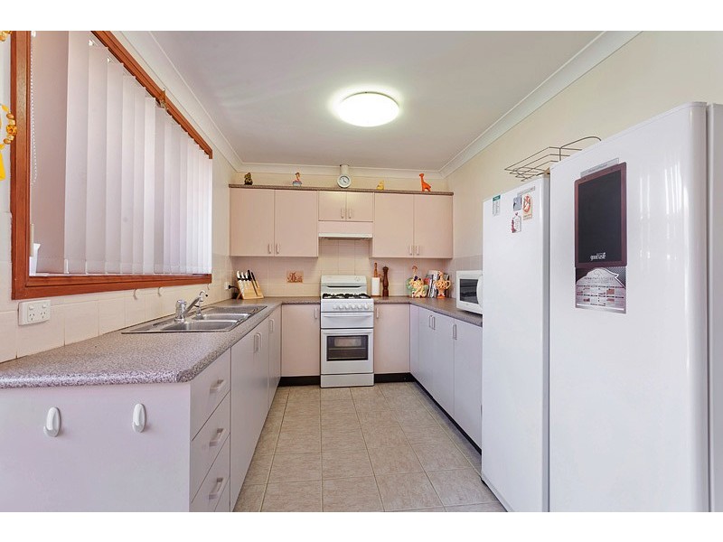 1/2 Telopea Close, Glenmore Park NSW 2745