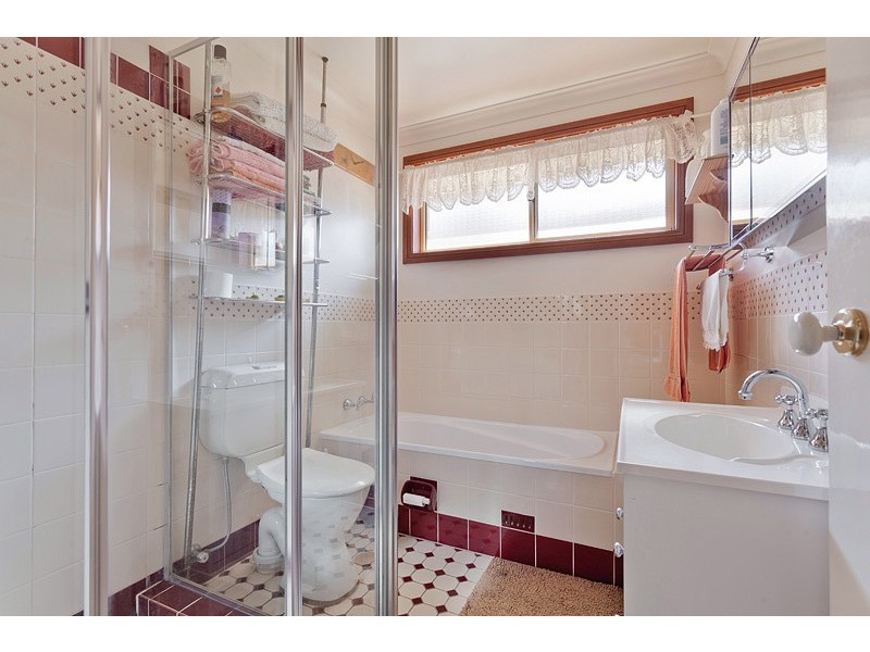 1/2 Telopea Close, Glenmore Park NSW 2745