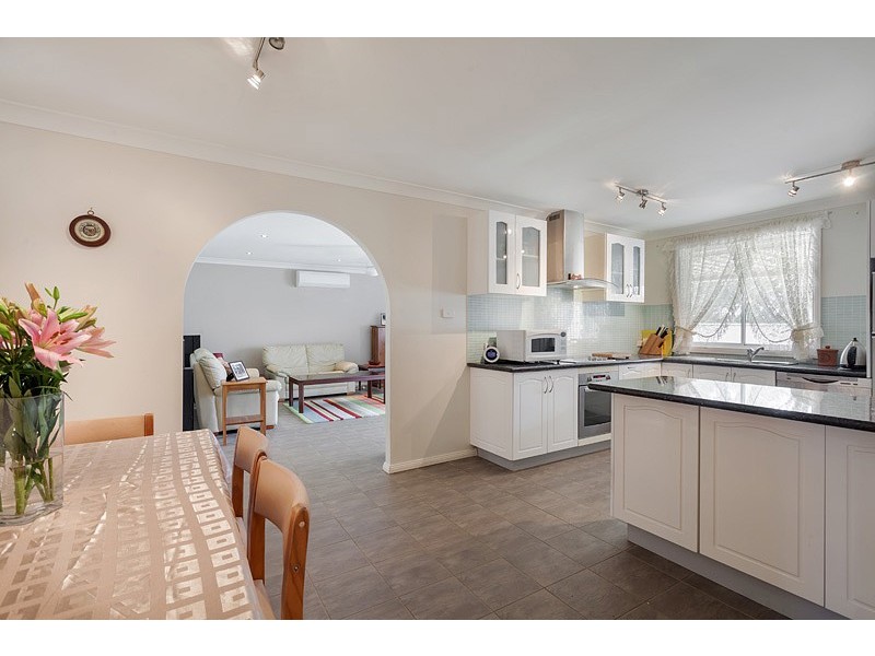 31 Schoolhouse Road, Regentville NSW 2745