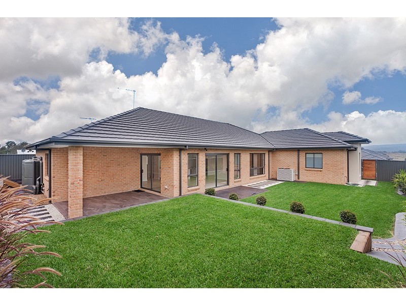 19 Glenmore Ridge Drive, Glenmore Park NSW 2745