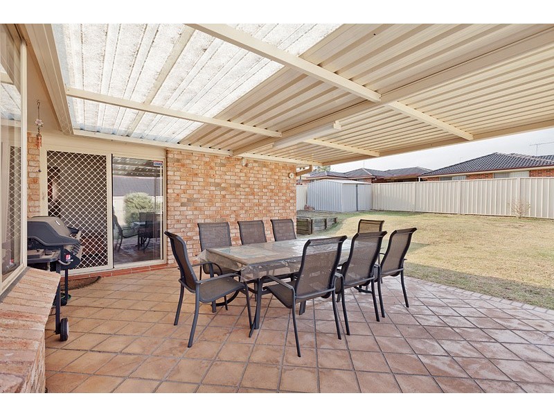 15 The Lakes Drive, Glenmore Park NSW 2745