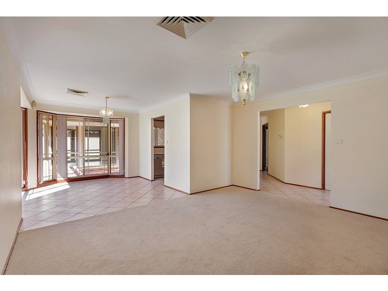 7 Kuma Place, Glenmore Park NSW 2745