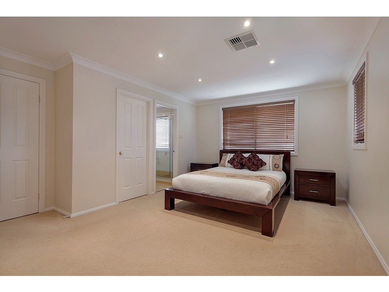 2 Torquay Terrace, Glenmore Park NSW 2745