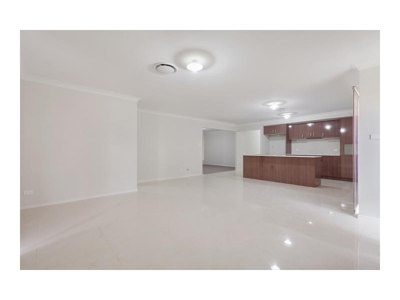 12 Hassall Way, Glenmore Park NSW 2745