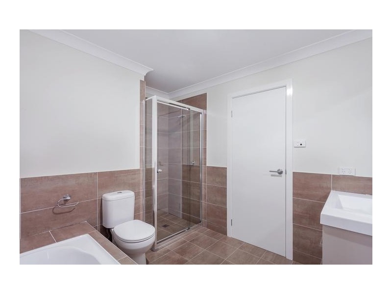 10 Hassall Way, Glenmore Park NSW 2745