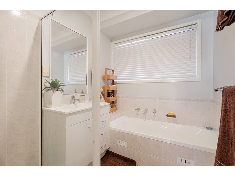 14 Pardalote Place, Glenmore Park NSW 2745