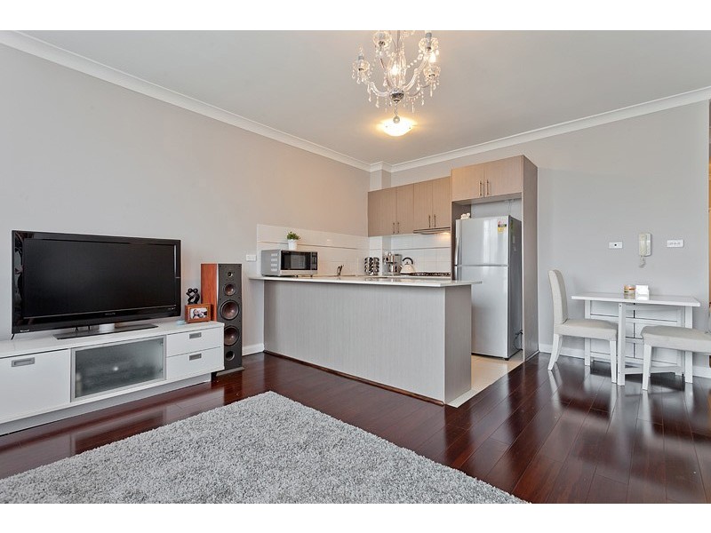 15/10-12 Regentville Road, Jamisontown NSW 2750