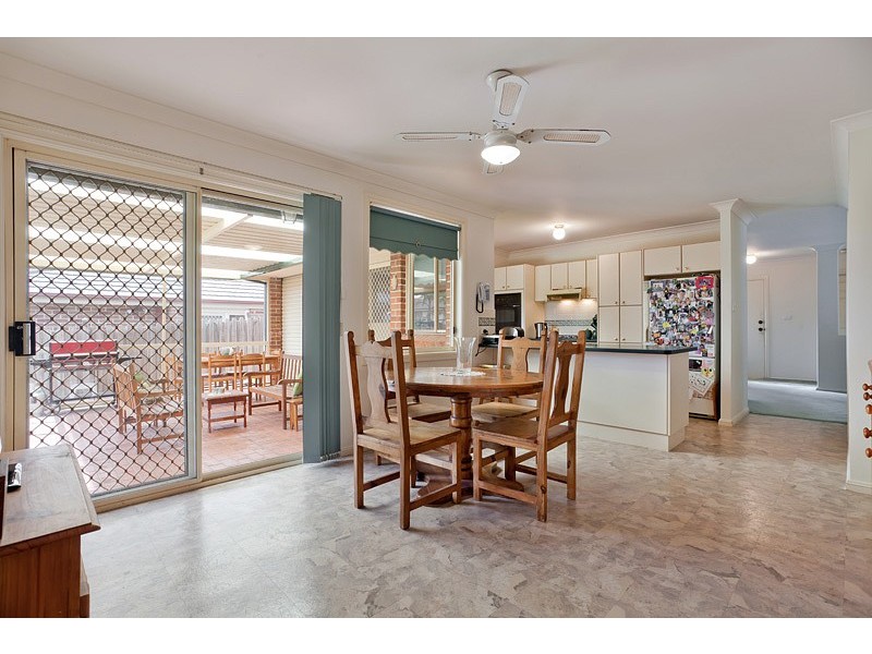 9 Dutba Place, Glenmore Park NSW 2745