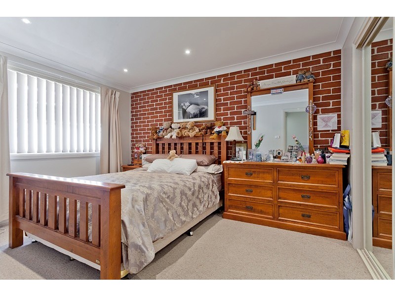 2/4 Jura Close, Cranebrook NSW 2749