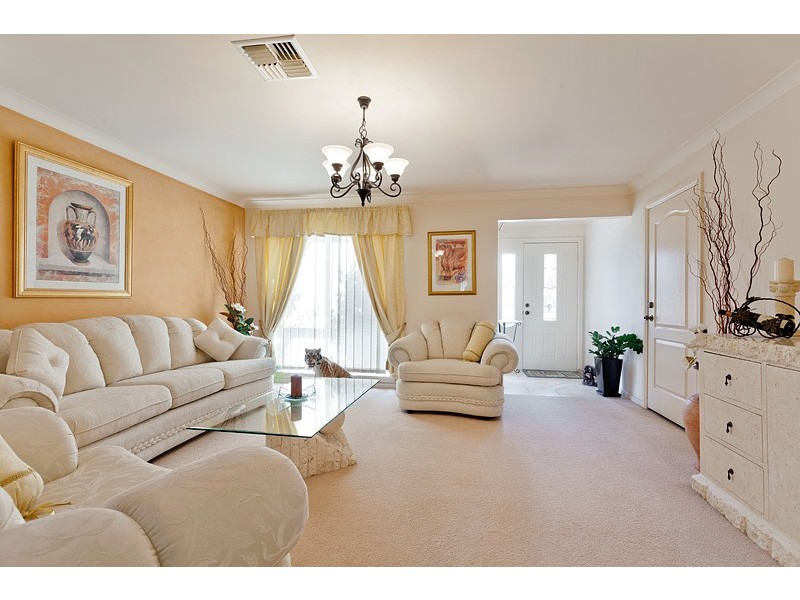 79 Aberdeen Circuit, Glenmore Park NSW 2745