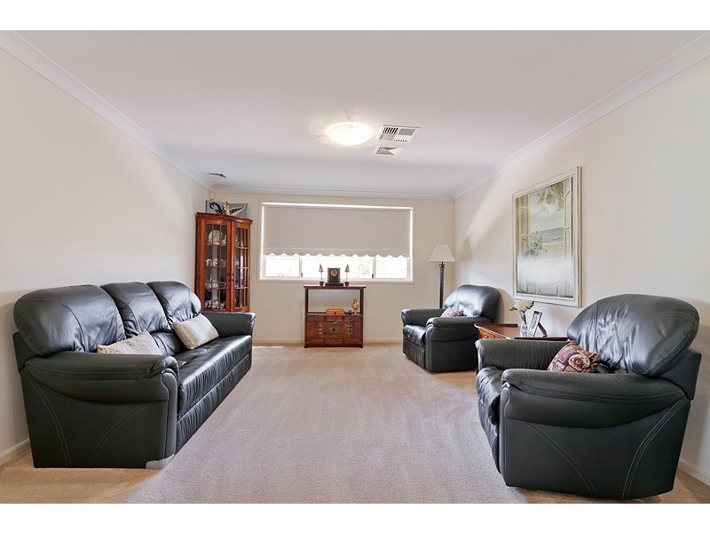 46 Waterford Way, Glenmore Park NSW 2745