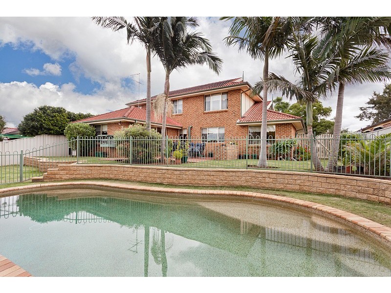 8 Burra Close, Glenmore Park NSW 2745