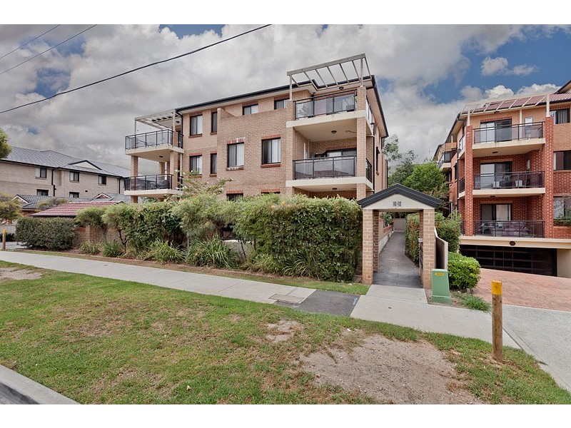 15/10-12 Regentville Road, Jamisontown NSW 2750