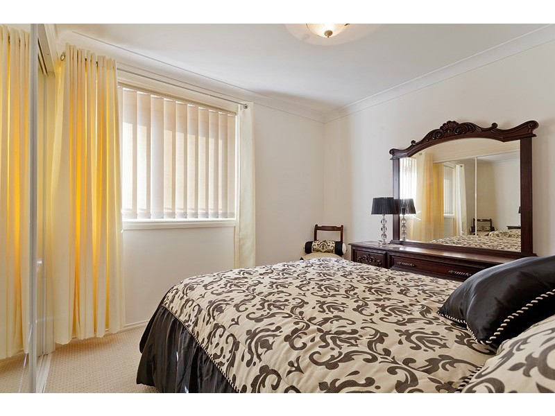 17 Dunna Place, Glenmore Park NSW 2745