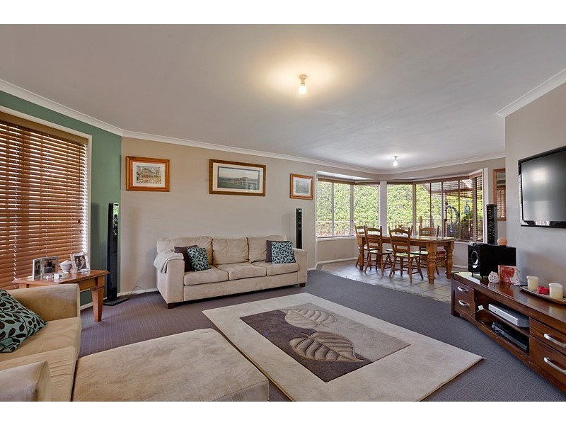 6 Bayldon Place, Glenmore Park NSW 2745