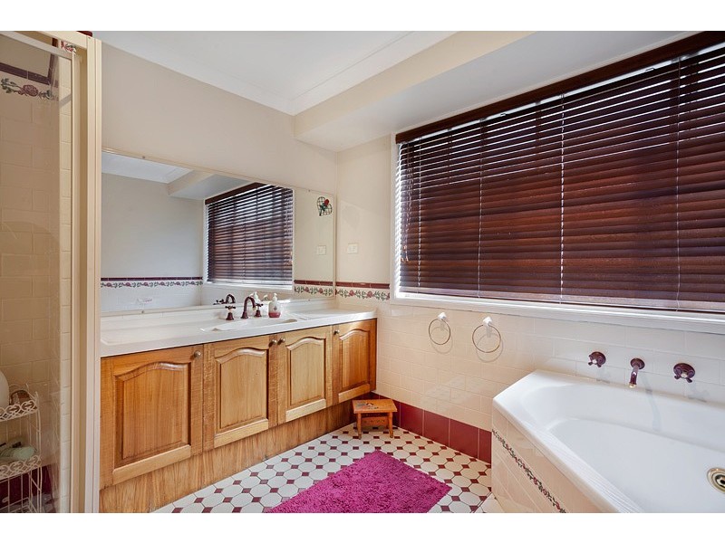 6 Bayldon Place, Glenmore Park NSW 2745