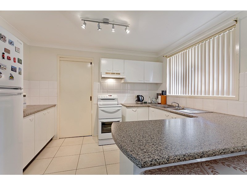 7 Cowan Place, Glenmore Park NSW 2745