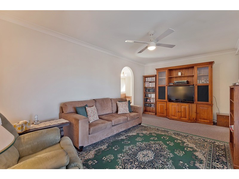 7 Cowan Place, Glenmore Park NSW 2745