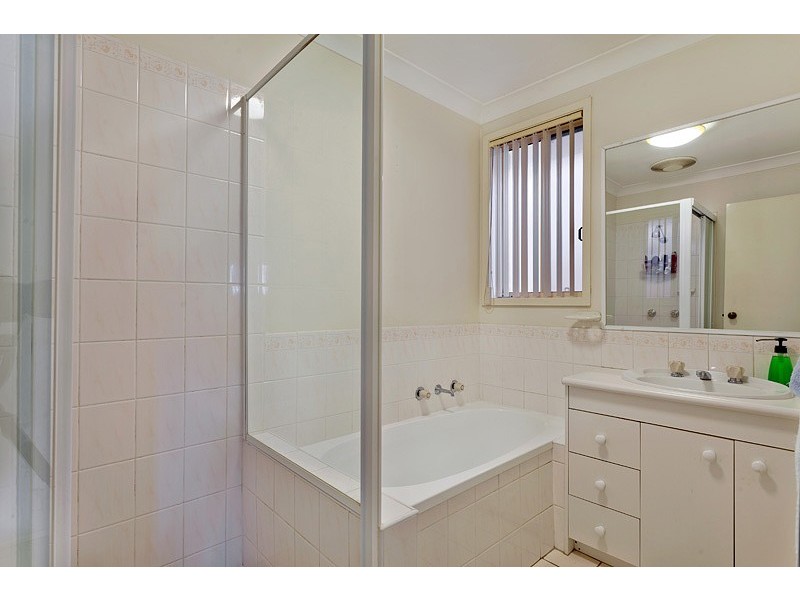 7 Cowan Place, Glenmore Park NSW 2745