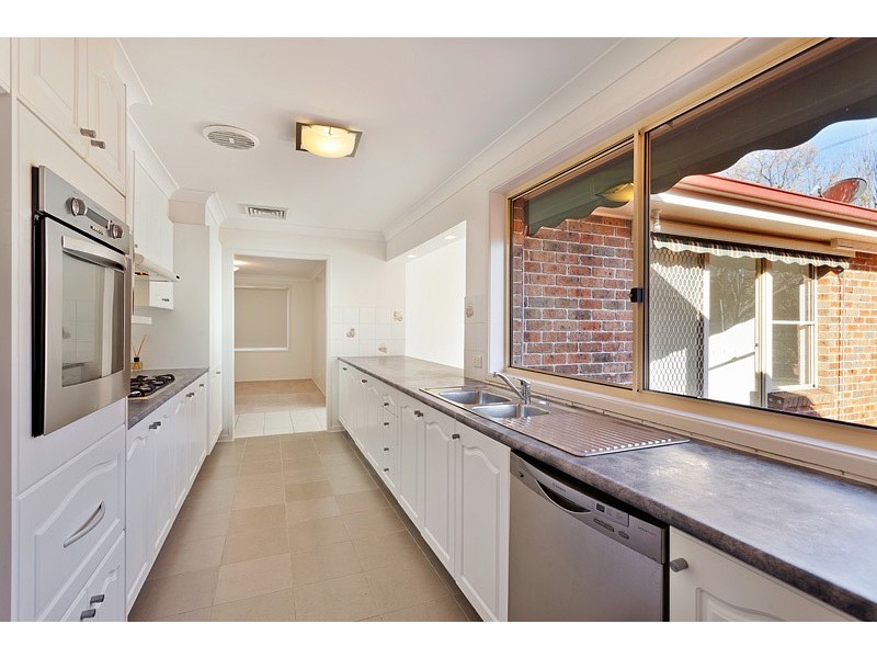 15 Yellow Gum Close, Glenmore Park NSW 2745