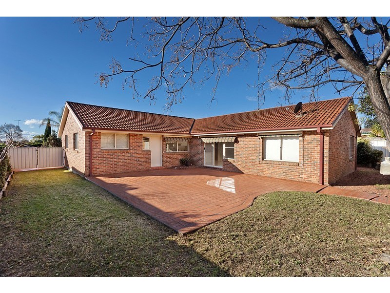 15 Yellow Gum Close, Glenmore Park NSW 2745