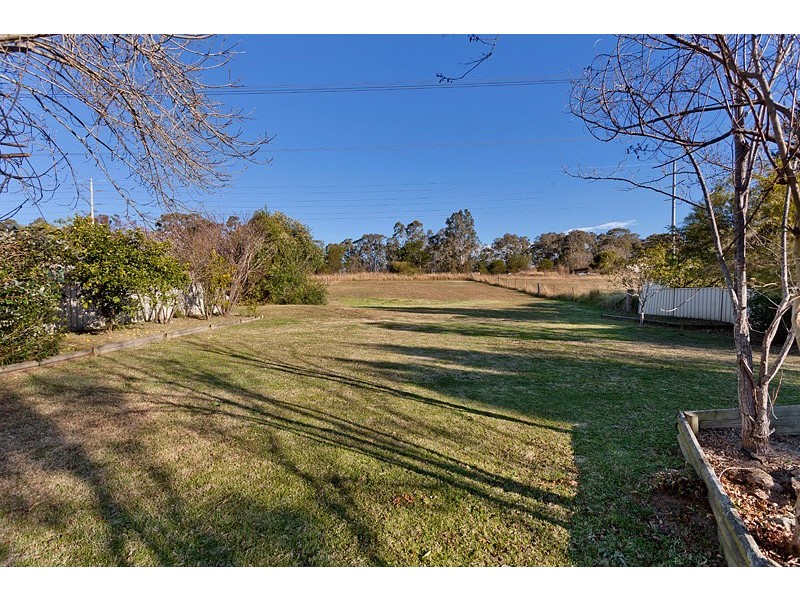 15 Yellow Gum Close, Glenmore Park NSW 2745