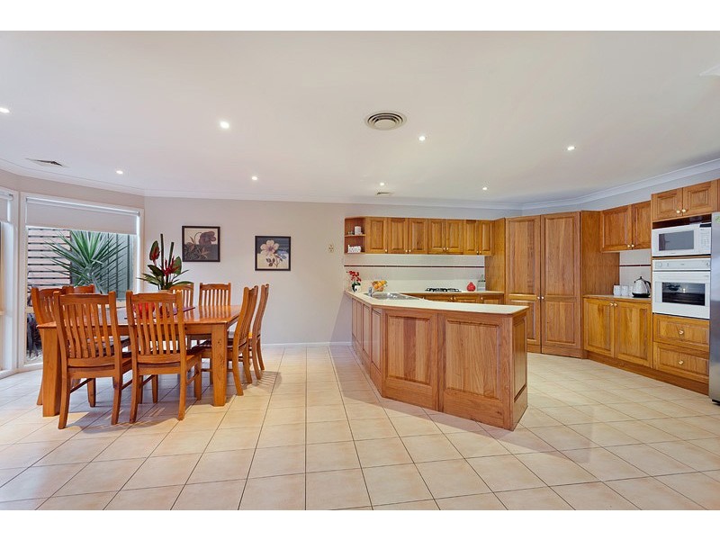 6 Branksome Way, Glenmore Park NSW 2745