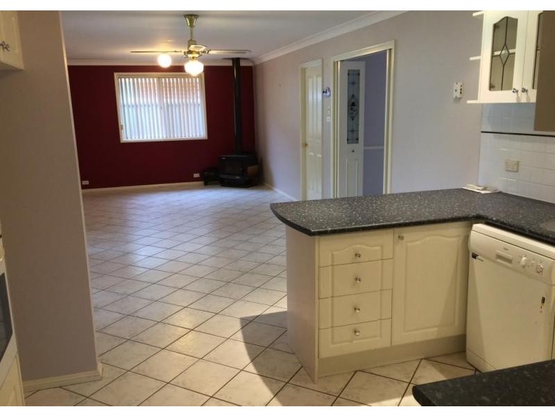 11 Coco Drive, Glenmore Park NSW 2745