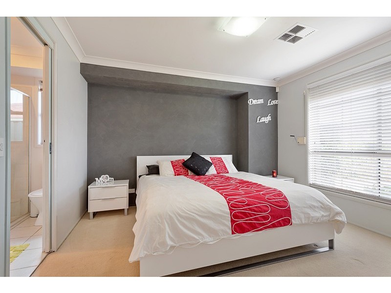 30 Kobina Ave, Glenmore Park NSW 2745