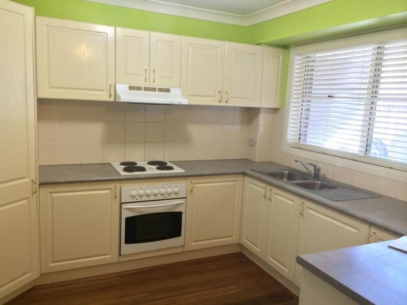 2/380 Glenmore Parkway, Glenmore Park NSW 2745