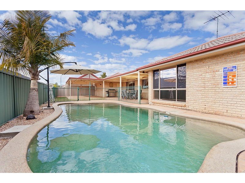 49 St Andrews Drive, Glenmore Park NSW 2745