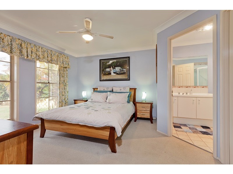 49 St Andrews Drive, Glenmore Park NSW 2745