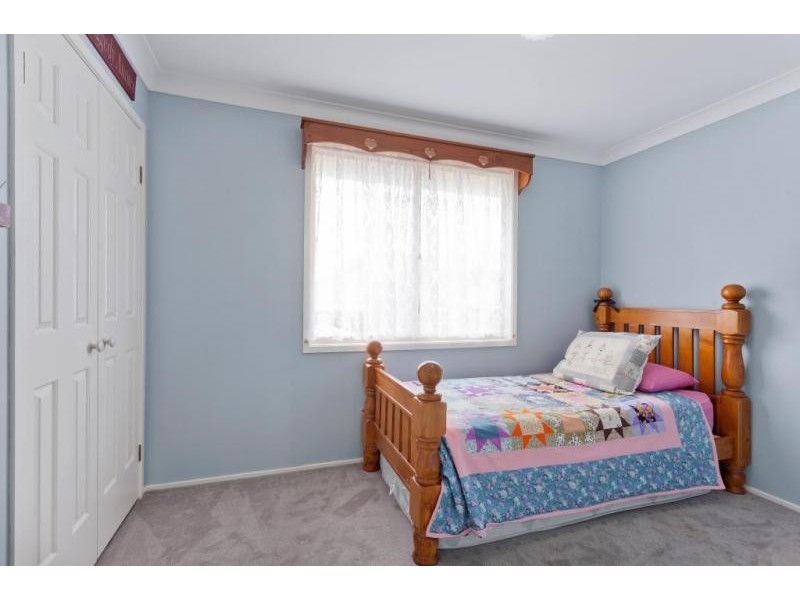 10 Mari Close, Glenmore Park NSW 2745