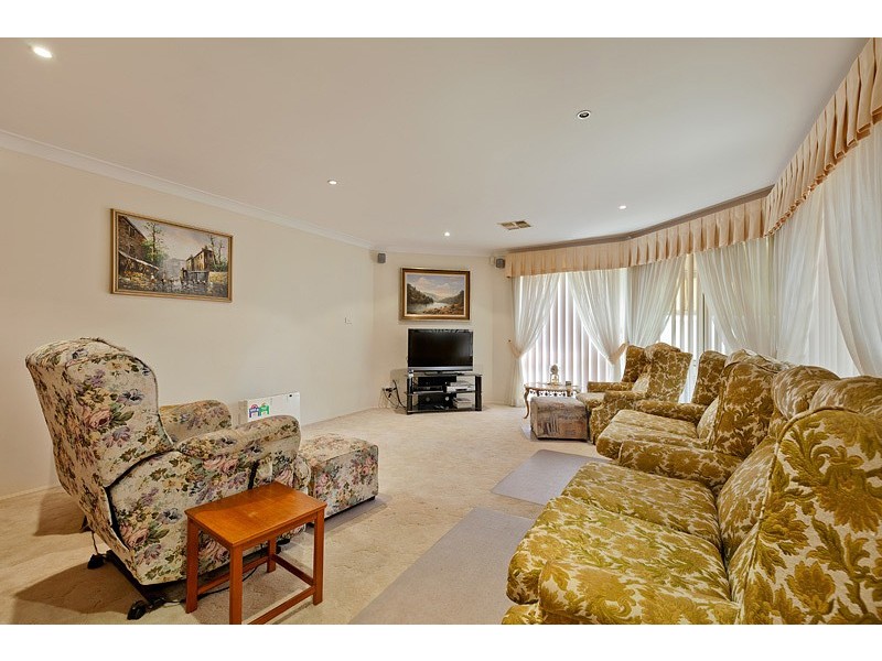 5 Huntingdale Drive, Glenmore Park NSW 2745