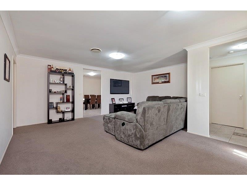 28 Kobina Avenue, Glenmore Park NSW 2745