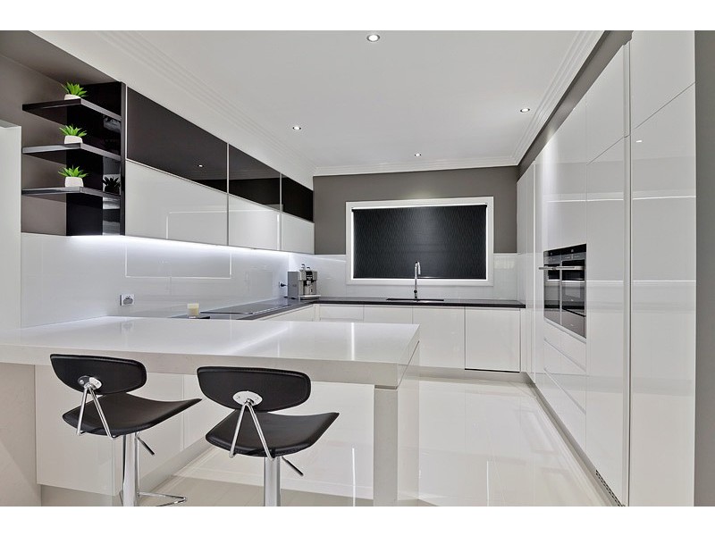 114 Ridgetop Drive, Glenmore Park NSW 2745