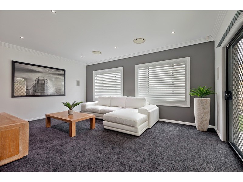 114 Ridgetop Drive, Glenmore Park NSW 2745