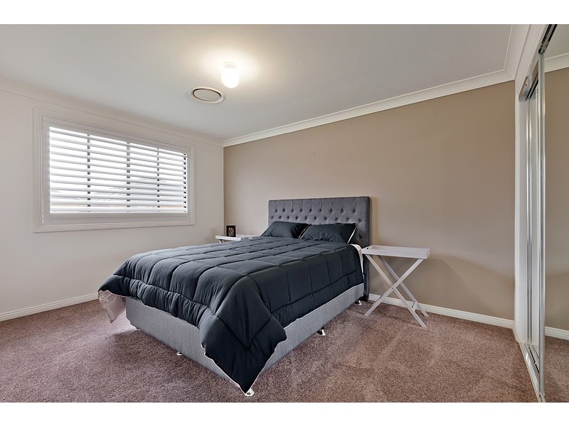 114 Ridgetop Drive, Glenmore Park NSW 2745