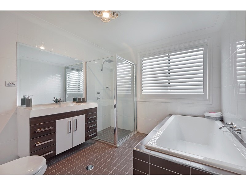 114 Ridgetop Drive, Glenmore Park NSW 2745