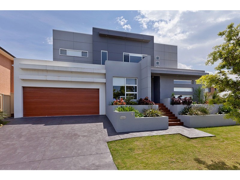 5 Curlew Court, Glenmore Park NSW 2745