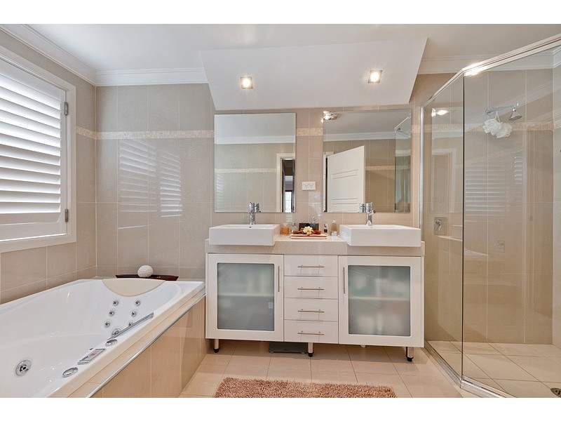 68 Ridgetop Drive, Glenmore Park NSW 2745