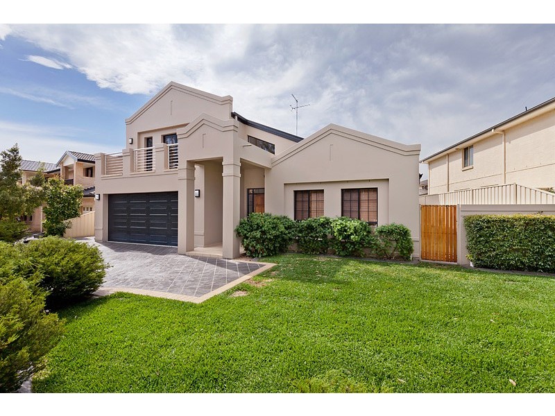68 Ridgetop Drive, Glenmore Park NSW 2745