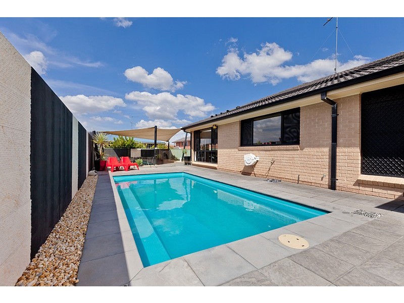 116 Glengarry Drive, Glenmore Park NSW 2745