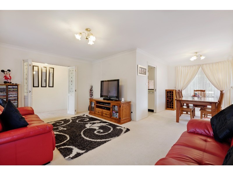 9 Pritchard Place, Glenmore Park NSW 2745